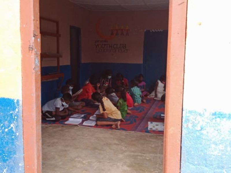 Sri Lanka : Des enfants et des livres soutient le maintien à l’école de 600 enfants des plantations de thé